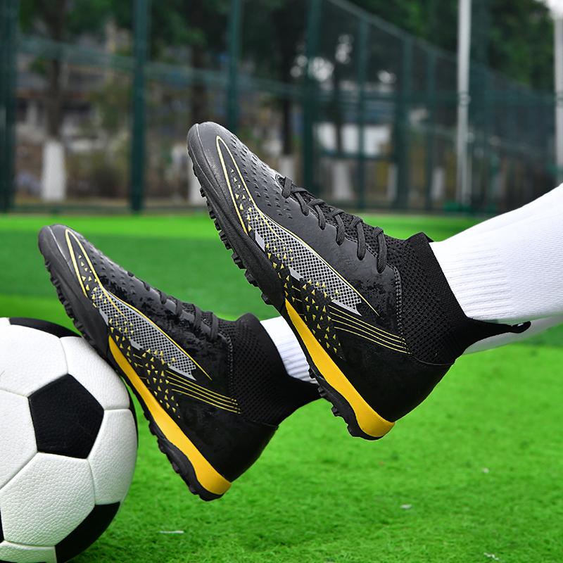 Unisex Soccer Shoes TF/AG Outdoor Professional Training Football Shoes for Men/Women/kids
