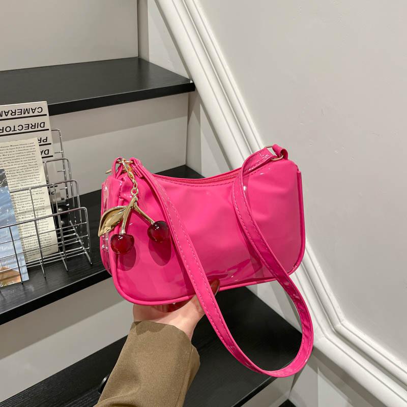 Niche popular single shoulder armpit small bag spring and summer new simple messenger bag fashionable versatile handbag women