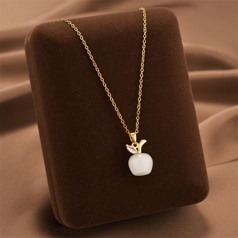 Auspicious Apple Cat's Eye Stone Diamond Necklace: Christmas Light Luxury, Titanium Steel, Non-Fading Clavicle Chain for Women