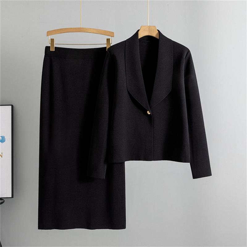 

Женский осенне-зимний комплект из двух предметов: кардиган, свитер, куртка и платье One Size чёрный