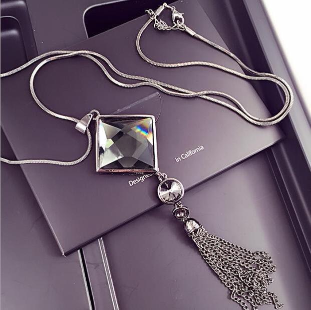 Four Seasons Crystal Gem Tassel Necklace - Universal Square Texture Design