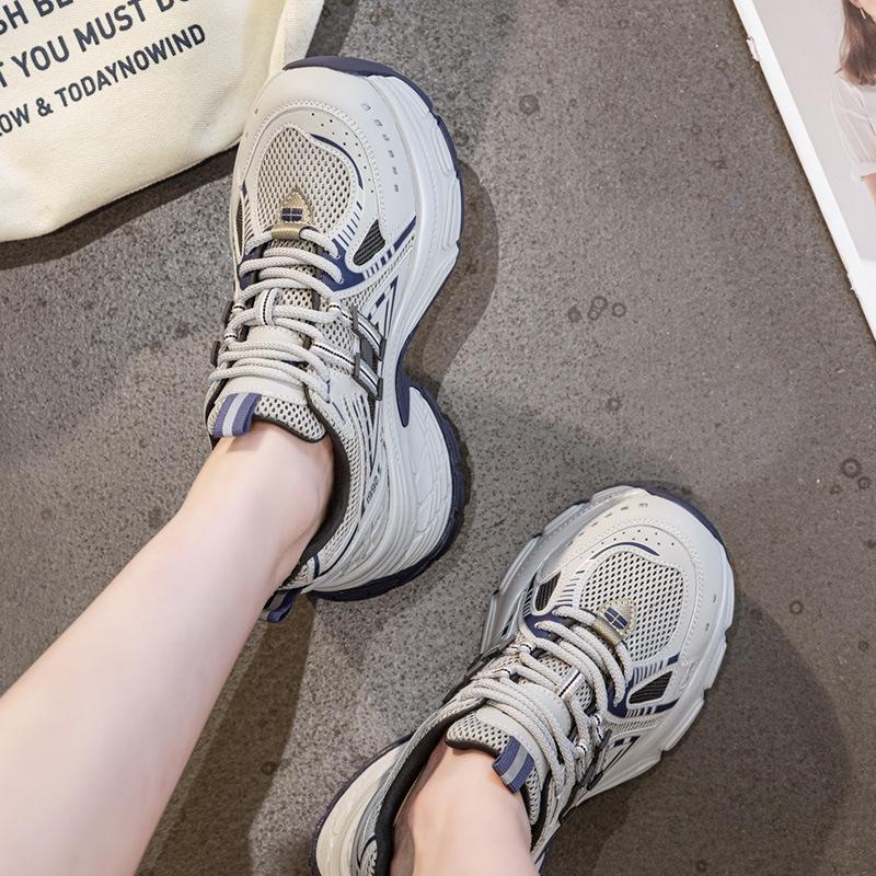 Spring silver dad shoes women's muffin thick sole increases height and shows small feet, breathable and versatile casual sports shoes