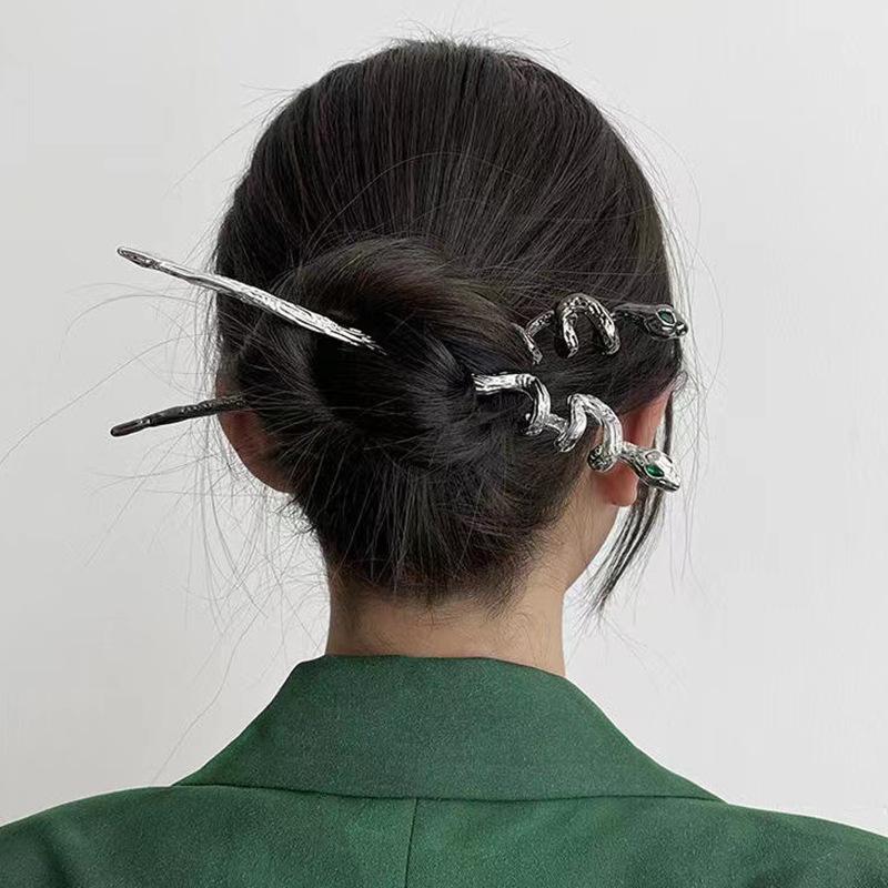 Punk Snake Hairpin Hair Sticks Rhinestones Irregular Texture Metal Vintage Headwear Hairstyle for Women Hair Accessories