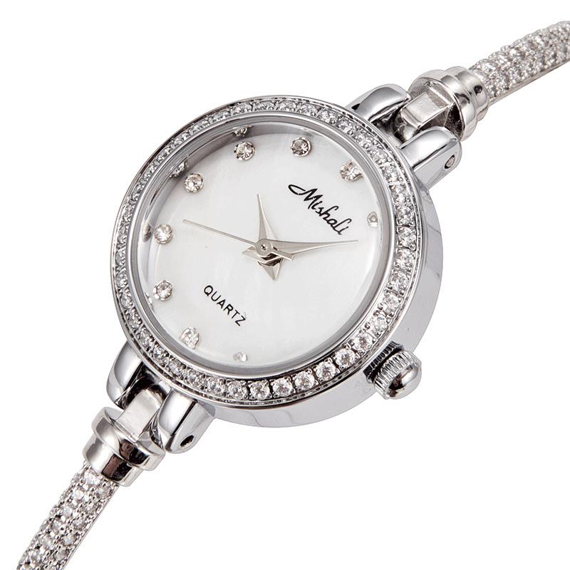 Fashion Pull Waterproof Watch Feminine Simple Temperament, Wind Belt Bracelet Women'S Watch Quartz Watch