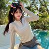 2026 Women's Slimming Wetsuit: Conservative Sun-Protective Swimwear with Long Sleeves and Pants for Surfing & Hot Springs