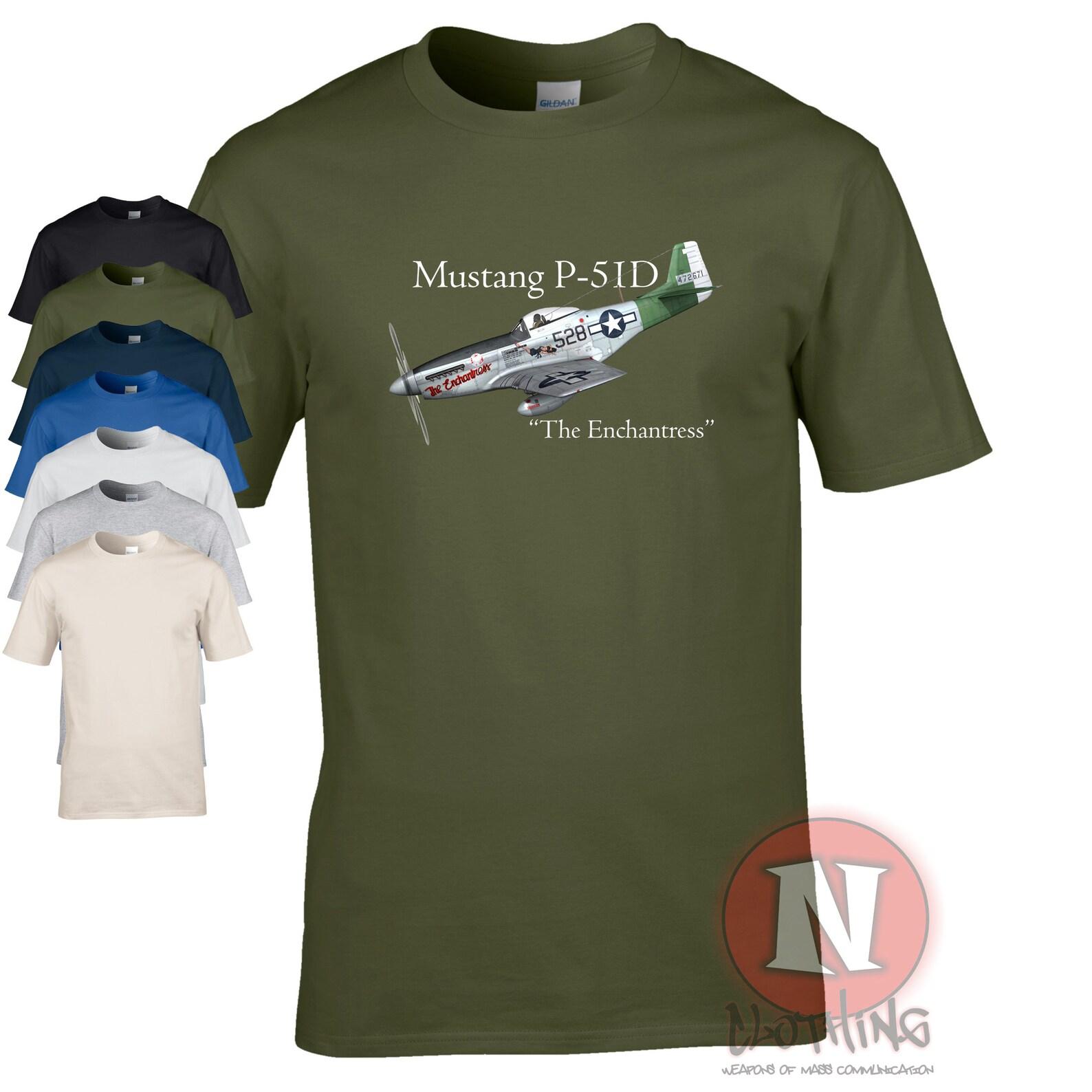 P51 Mustang Enchantress fighter aircraft T-Shirt USAF design. The legendary World War 2 fighter aircraft 2XL