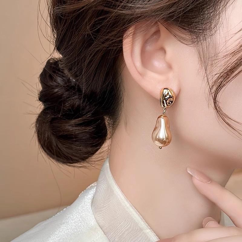 Simple Irregular Champagne Colored Pearl Drop Earrings for Women Bridal Wedding Jewelry Gift Round Face Slimming Earho