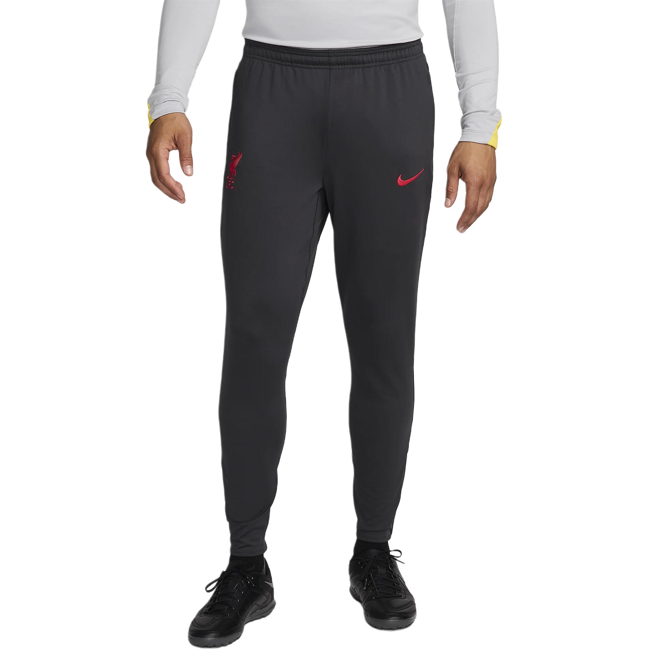 

Nike Casual Pants Men s Black Moderate Slim Fit Pants FQ2454-070 XL