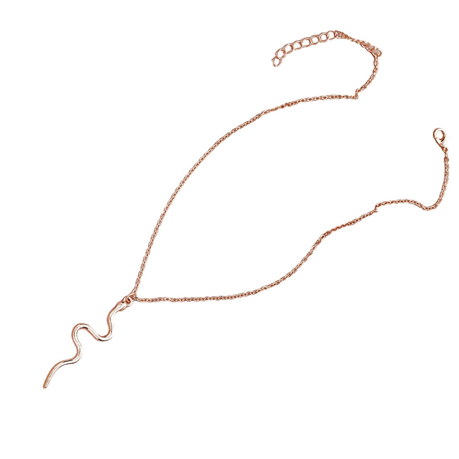 

Delicate Serpent Pendant Necklace Modern Gold/Silver Plated Snake Necklace Neck Jewelry for a Sophisticated Look золотой