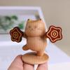 Ornement de bureau Mignon Chaton en Bois de Hêtre, Filage de Mouchoir, Cadeau Parfait pour Petite Amie, Idéal pour Console de Voiture.