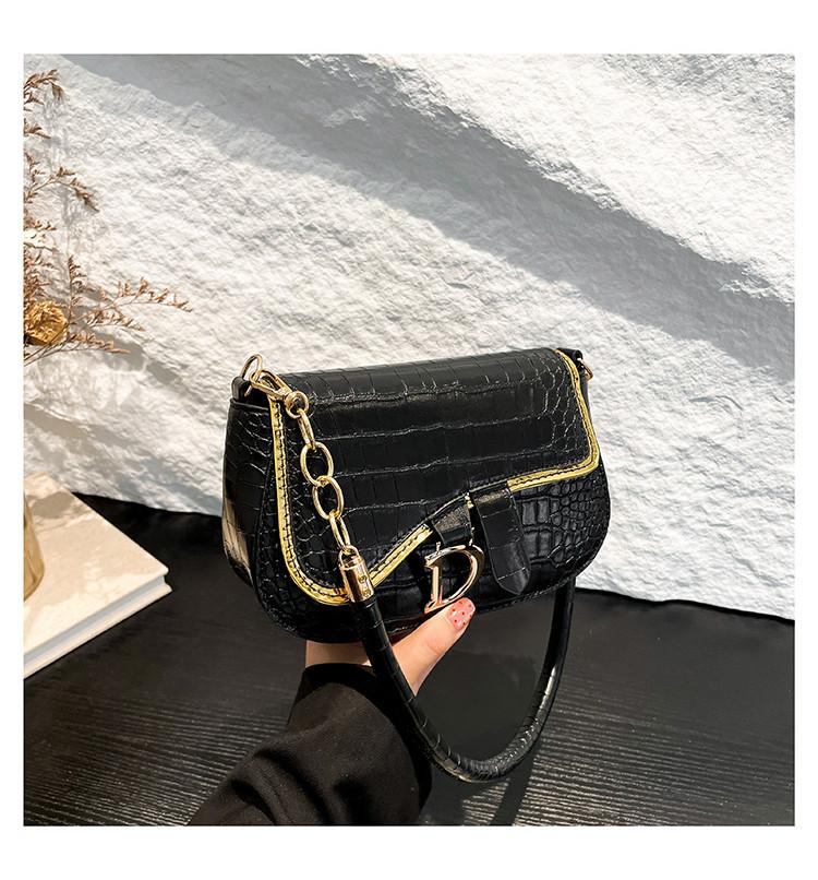 Elegant Shoulder Designer Bag For Women Modern Chain Detail Versatile Handbag Small