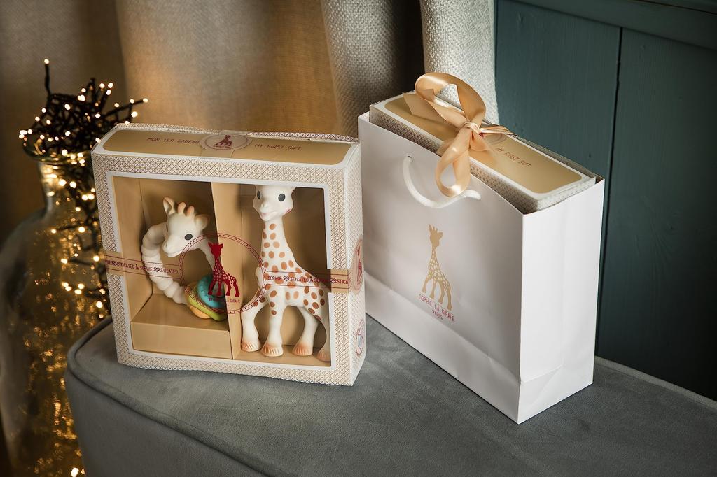 Sophie the Giraffe Colorful Ring Comes with a Gift Bag and Message Card Japanese Vulli Teether Cute Baby Infant 0 Years Old 3 Months Old 1 Year Old