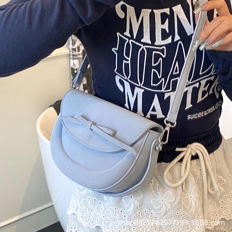 Korean Version Niche Design Fashionable Simple Bow Bag Women's 2025 Summer New High-end Messenger Small Square Bag