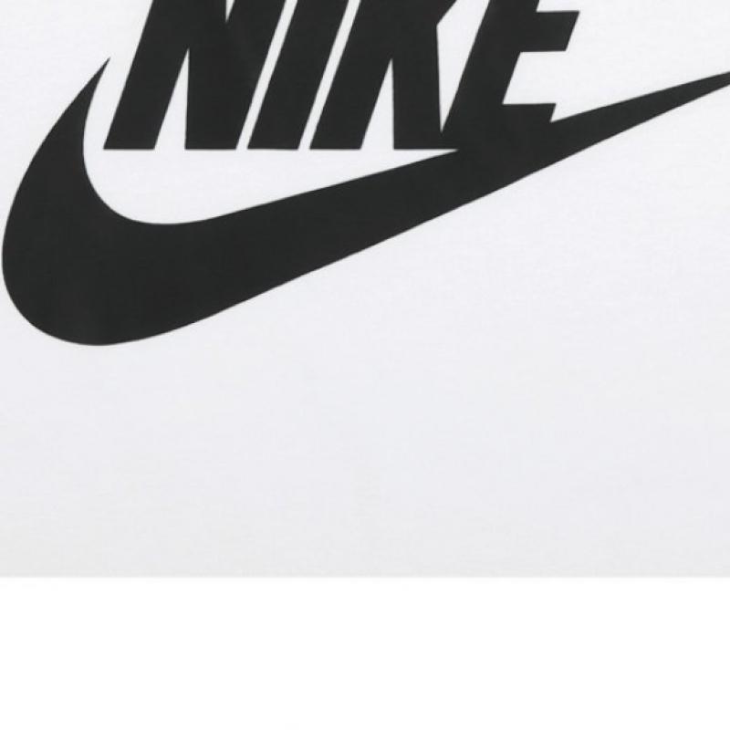 Nike Women S eSSenTialS Cropped ShorT Sleeve T ShirT Ni cT1 whiTe