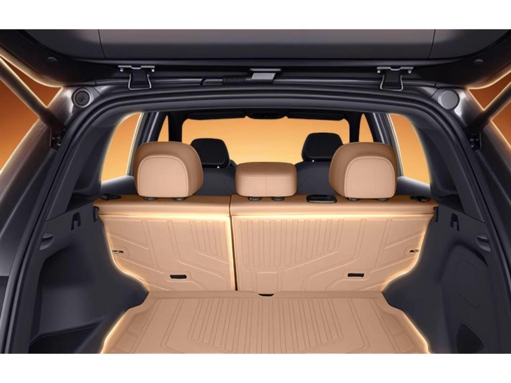 Geely Galaxy Starship 7EM-i TPE Trunk and Foot Mat Accessories