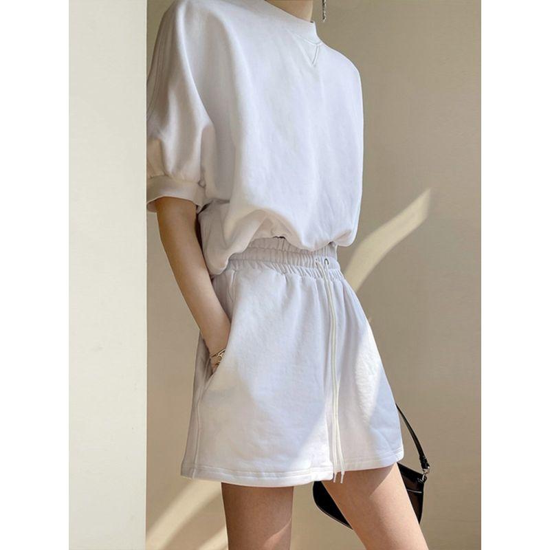 European Station Casual Sports Suit Women's Summer 2025 New Arrival Fashion Slim Looking Fancy Short Sleeve Shorts Two-piece Set