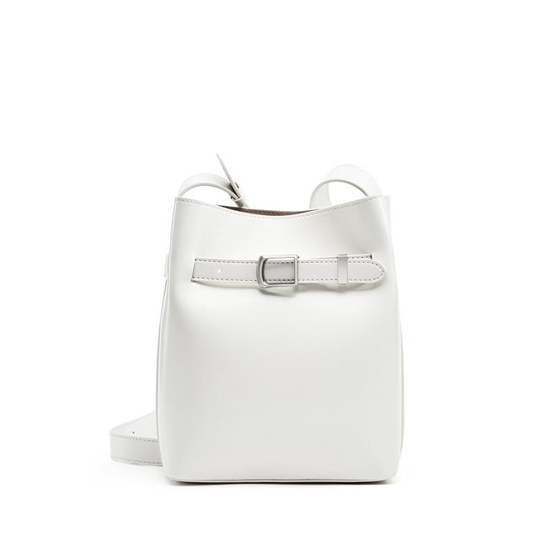 Retro leather women's shoulder bag, premium bucket bag, retro first-layer cowhide messenger bag, women's shoulder messenger bag