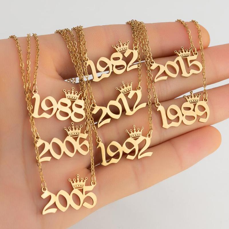 

Crown & Number Pendant Necklace: High-End Stainless Steel Clavicle Chain for Women Steel 2020