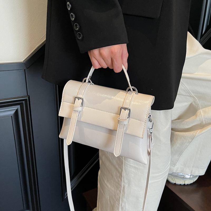 New Small Bag Women's Spring and Summer Fashion Solid Color Shoulder Messenger Bag Women's Casual Portable Small Square Bag