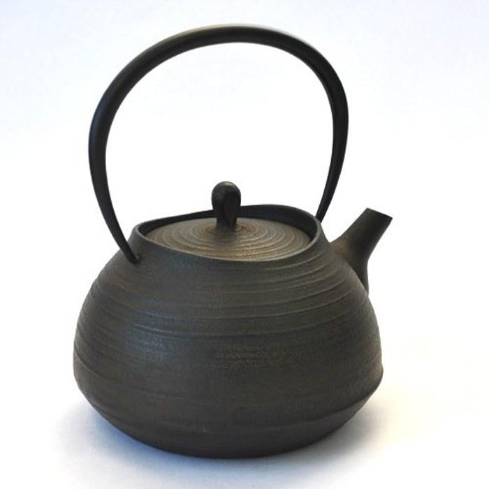 [Ichuudo] Iron Kettle Hakeme 1L [Sabicha Finish] IH 200V Compatible W18xD15xH20