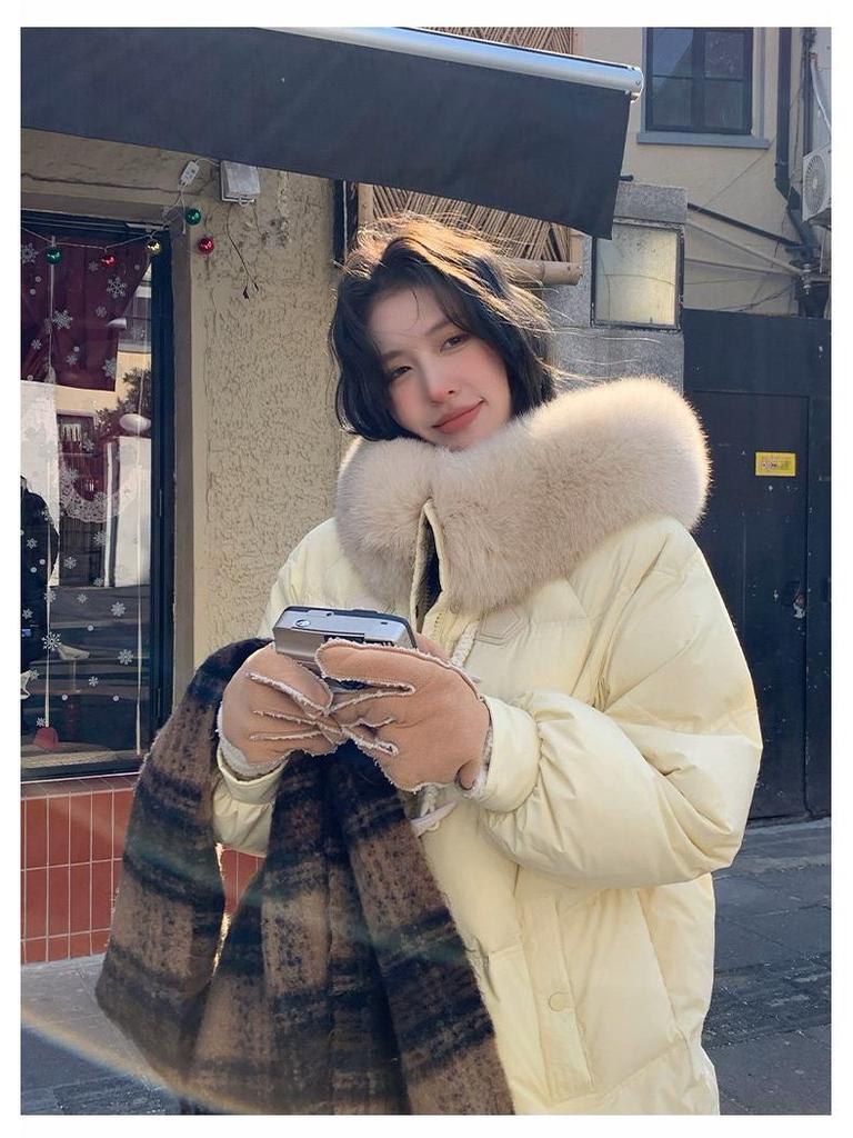 Women's Mid-Length Down Jacket, 2025 Winter, Horn Button Design, Fur Collar, Thickened, Loose Fit Coat.