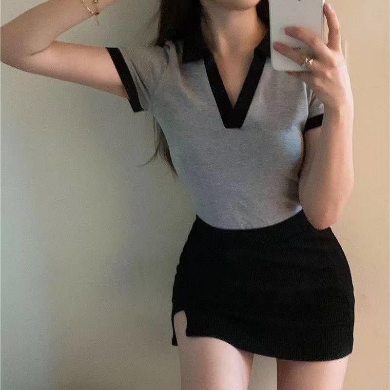 Letní barevně blokovaný top základní vrstvy v korejském stylu s V-výstřihem, prodyšné polo tričko, sladké a roztomilé slim tričko s klopou