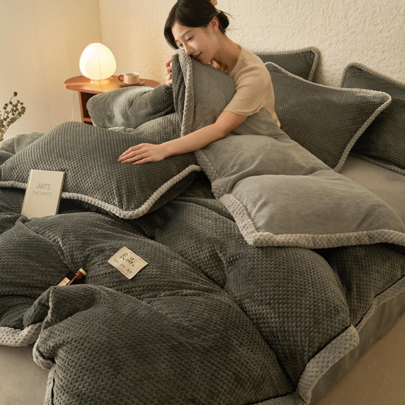 

Winter Thickened Milk Fleece Four-Piece Coral Fleece Double-Sided Plush Quilt Cover Bed Sheet Flannel Quilt Cover Bedding 1.2m sheet 3pc