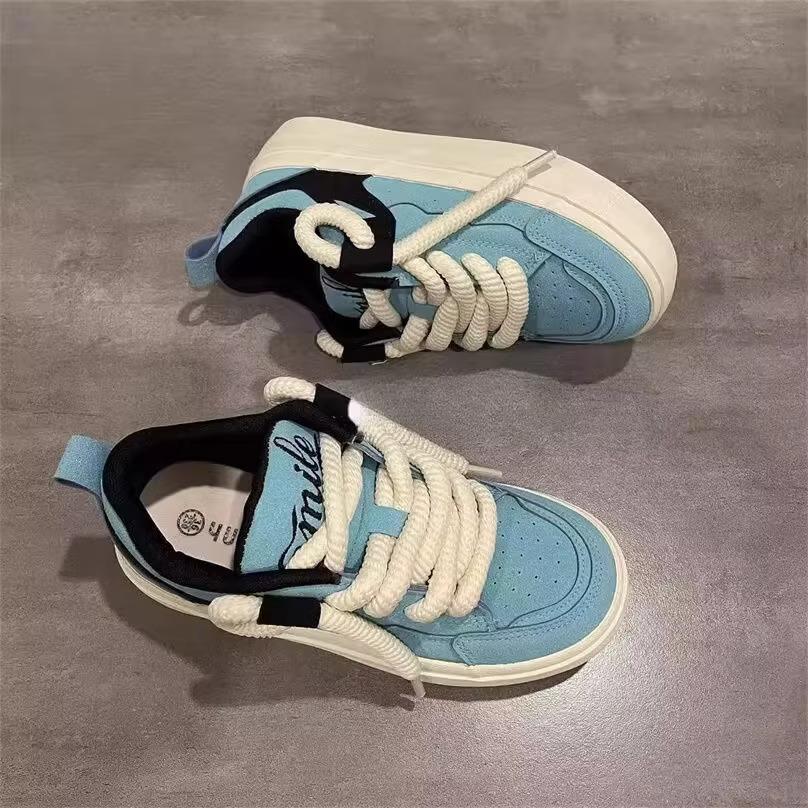 Niche design thick rope bread shoes women's 2025 new fashion chic lace-up white shoes women's casual skateboard shoes