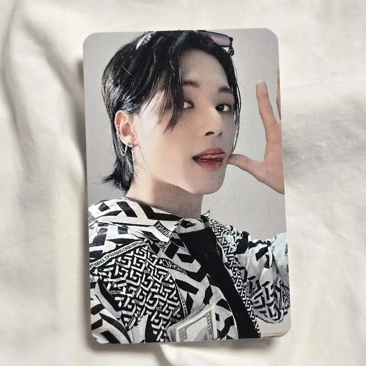 

Ateez Woo-yeong Pocameron Mini Record Pre-release Unreleased Photocard