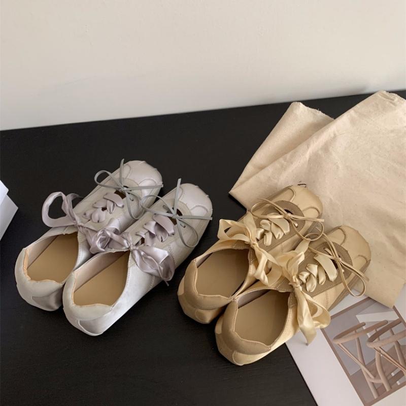 Fashion Mary Janes Fashionable Soft Square Toe Pink Flat Shoes 2025 New Style Satin Ballet Shoes Casual Comfortable Women Sneakers