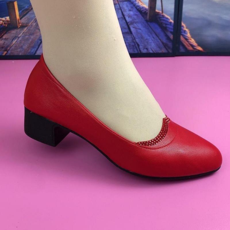 Soft Sole Comfortable Soft Leather Work Shoes Comfortable Mid-heel Four Seasons Women's Thick-heeled Non-slip Leather Shoes