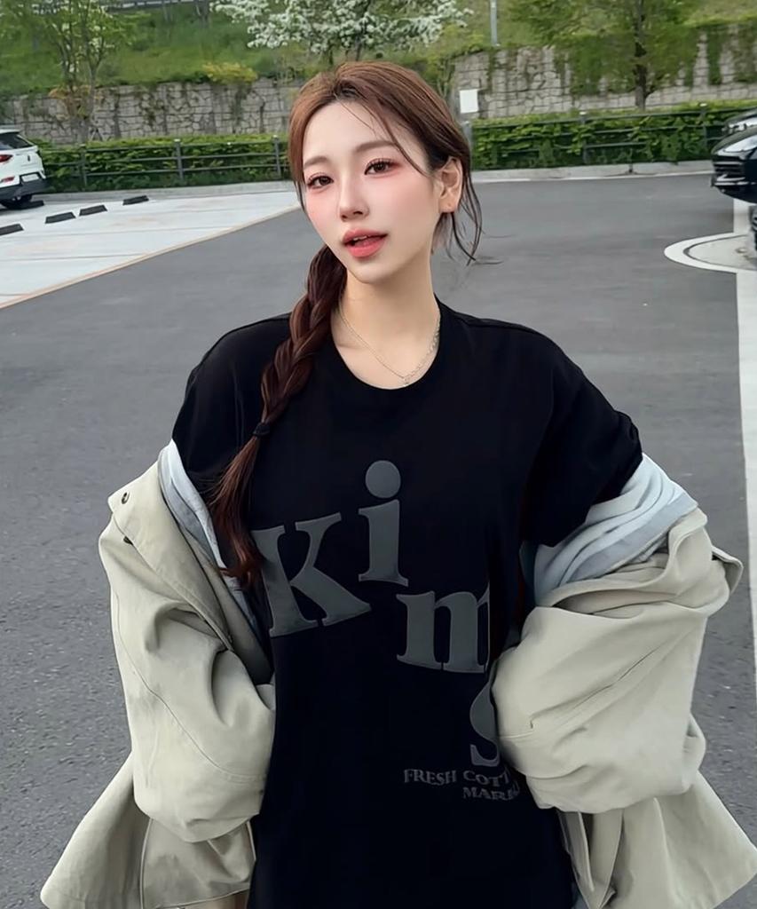 Kimseupeulesikoteunmakes (Unisex) Messy Alpha Logo Tee White