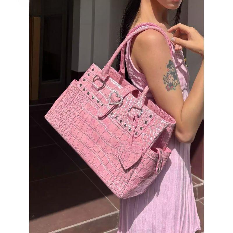 

Hot Girl Rivet Crocodile Embossed Pink Tote Bag Women Sweet Leather Large Capacity Shoulder Bag Ladies Heart Pink Y2k Handbag 34x22.5x19cm розовый