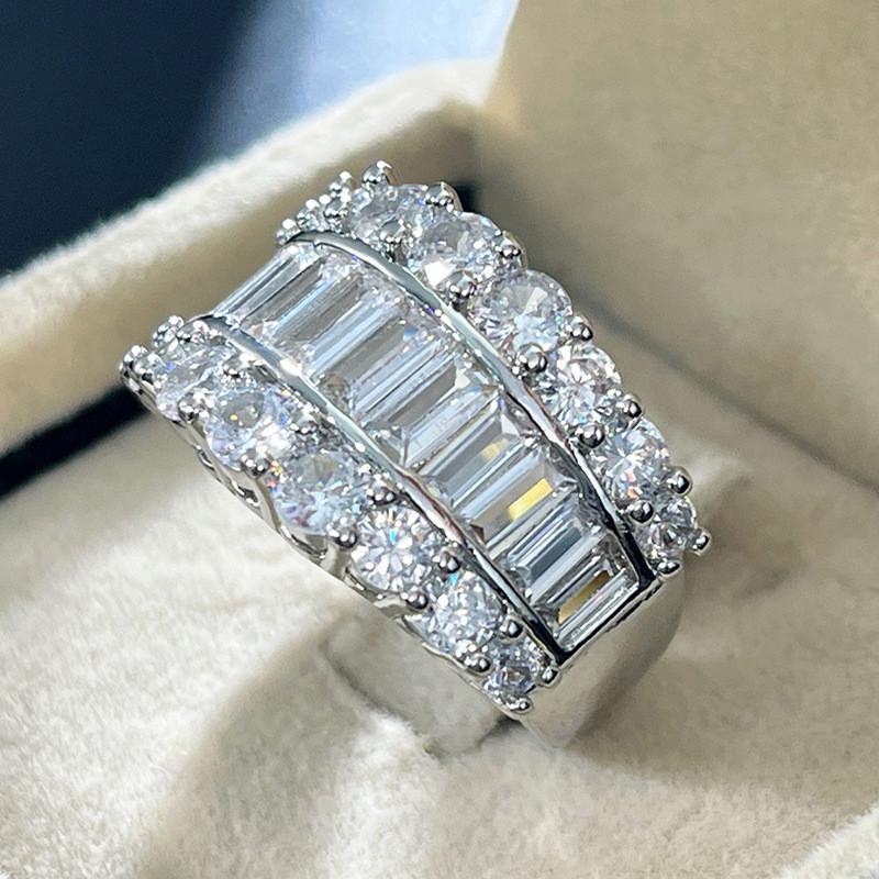 CopperSparkling Crystal Cubic Zirconia Wedding Band Rings for Women Fashionable Female Jewelry Daily Party