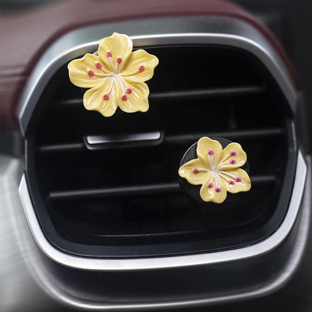 Car Peach Flower Daisy Flower Car Perfume Clip Car Aromatherapy Air Conditioner Fresh Interior Decoration Aromatizante Para Auto