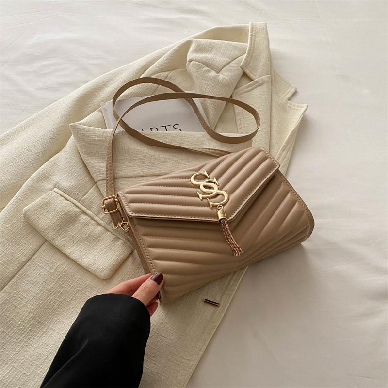 Stylish And Elegant Pu Small Square Crossbody Bag For Women With Chic Chain Strap