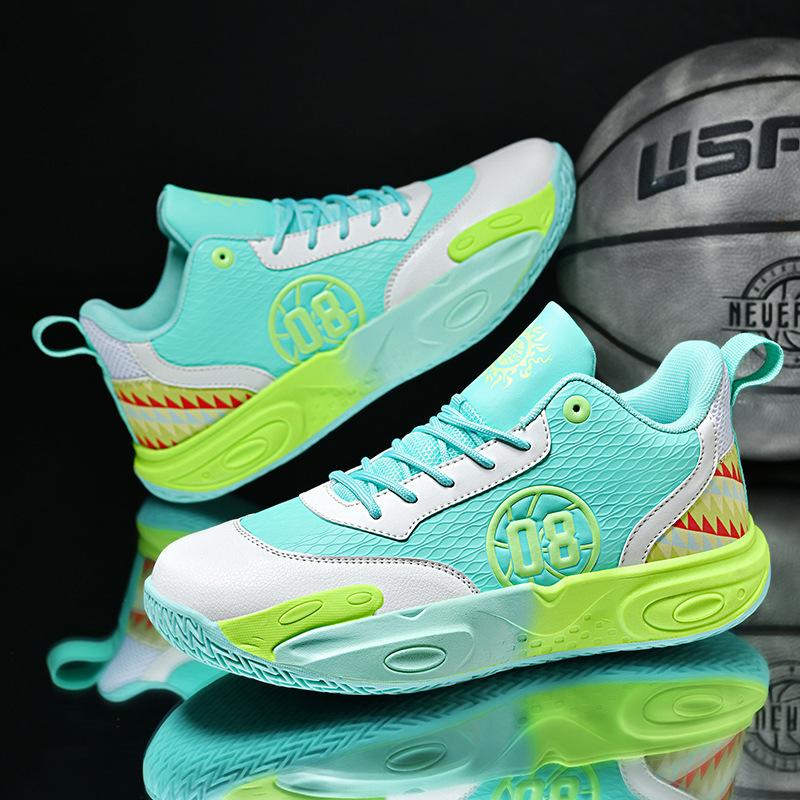 New basketball shoes, men's and women's low-top actual combat sneakers, rubber soles, student cement floor sports shoes, and a 2025 pair of boots.