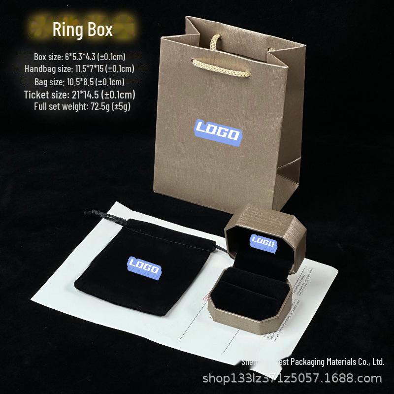 

Восьмиугольная шкатулка для колец, ожерелий и браслетов Baojia Silver Edition