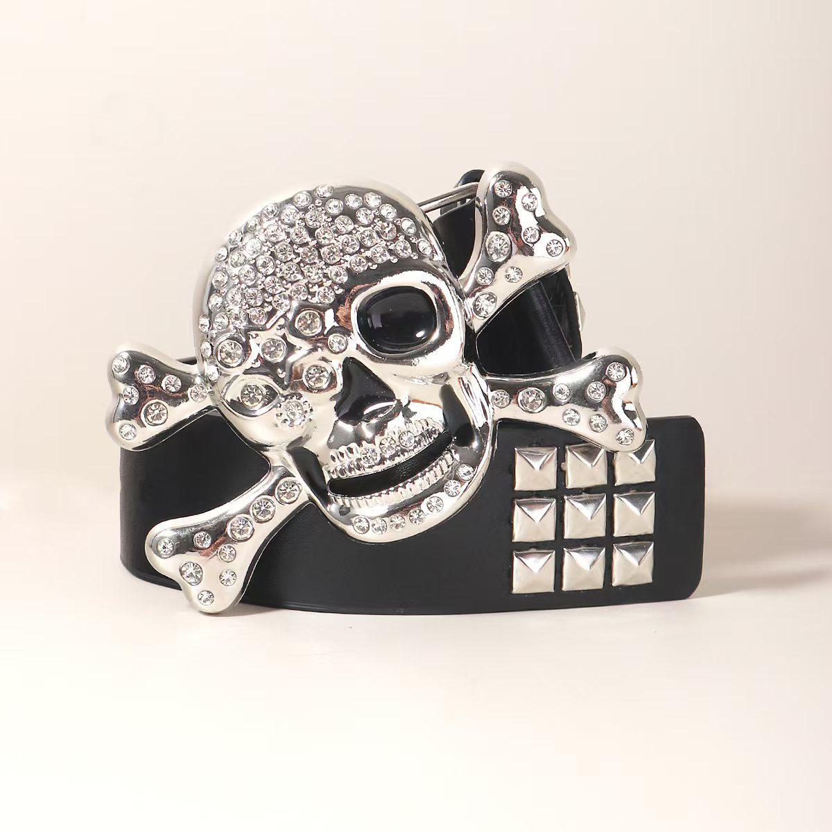 

Унисекс Кожаный ремень со стразами и черепом - Универсальный многодырочный рок-стиль для ночных клубов и повседневной носки