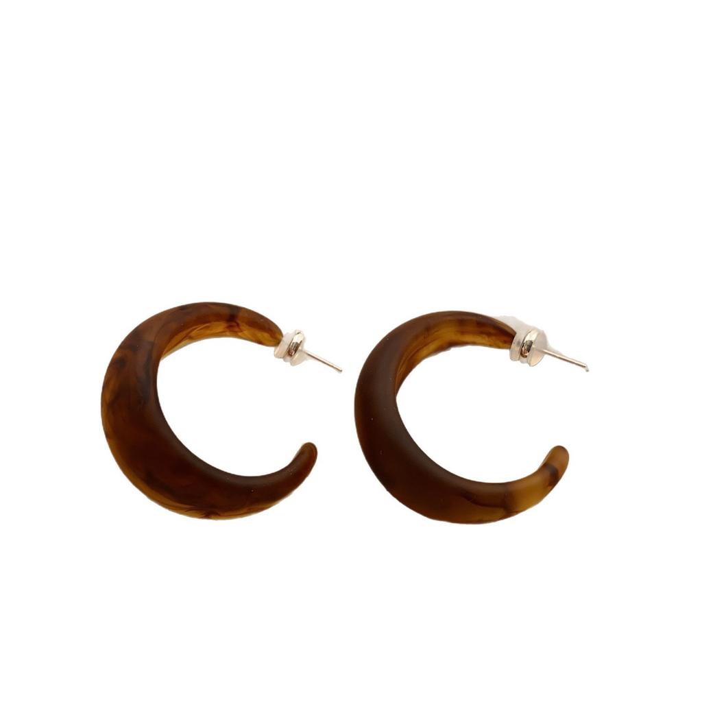 Retro Hong Kong Style Resin C-Shaped Earrings Exaggerated Earrings Spice Girl Personality Simple And Versatile Niche Ear Jewelry