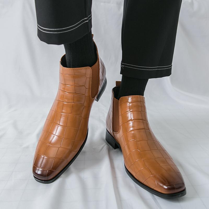 Fashion High-quality Men's Pointed Business Casual Short Boots Fashion Brand Men's Autumn New Style Comfortable Chelsea Leather Shoes