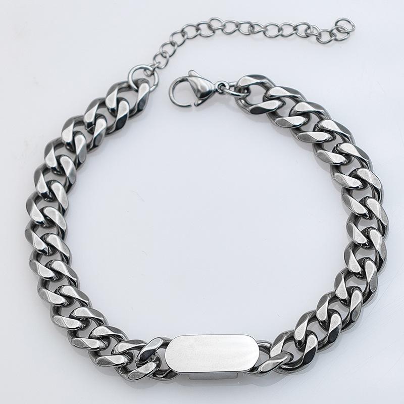 

Accessories Fashion Trend Oval Shell Jewelry 18K Gold Cuban Chain Titanium Steel Bracelet Women S Premium Sense