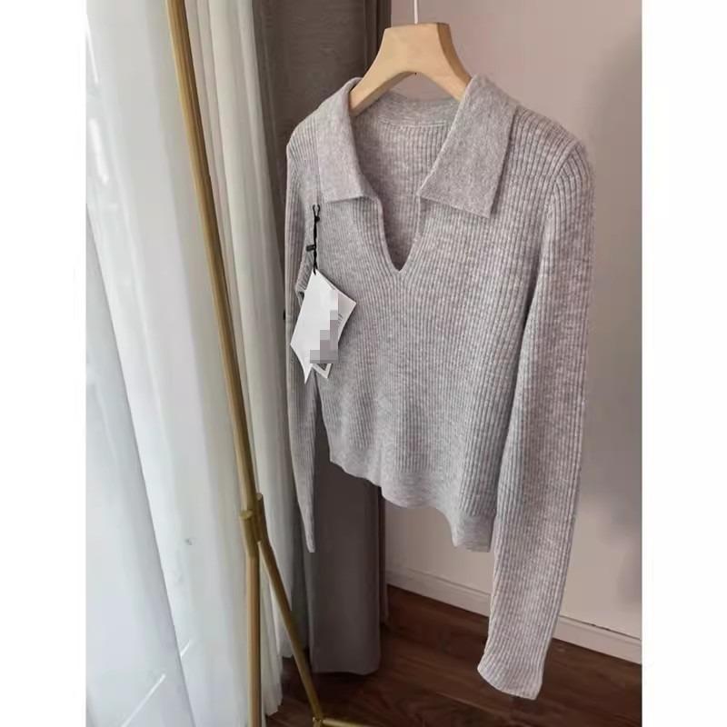 Temperament V-neck Knitted Sweater Women's Spring and Autumn Thin Polo Shirt Design Sense Niche Base with Short Top Inside