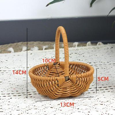 Geschenk- und Blumenkorb aus geflochtenem Kunst rattan