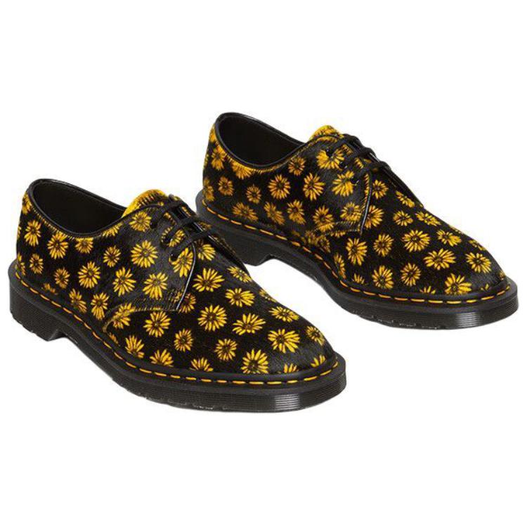 Dr. Martens Lace-Up Round Toe Low-Top Casual Shoes Unisex Sneakers Black 31497946