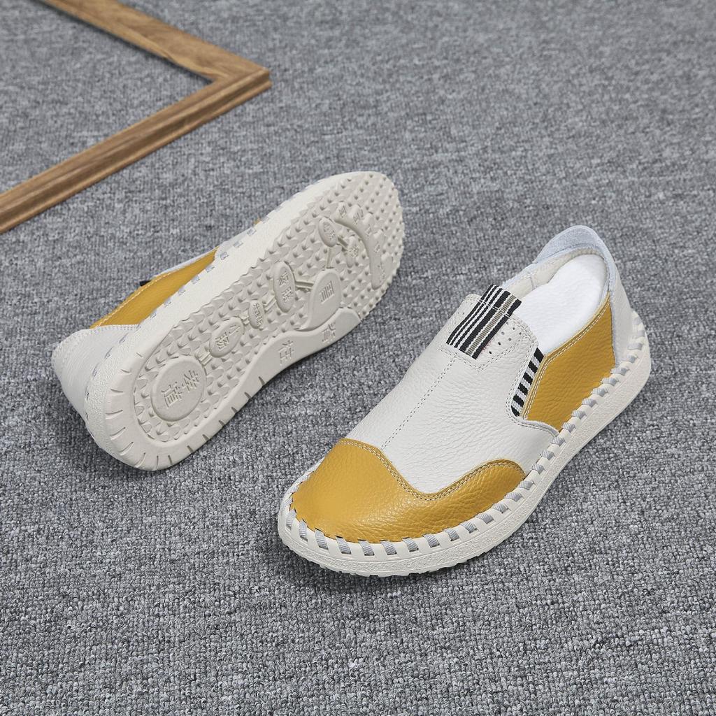 Men's Genuine Leather Slip-On Loafers: Soft-Soled, Non-Slip Driving Shoes for Spring & Autumn.