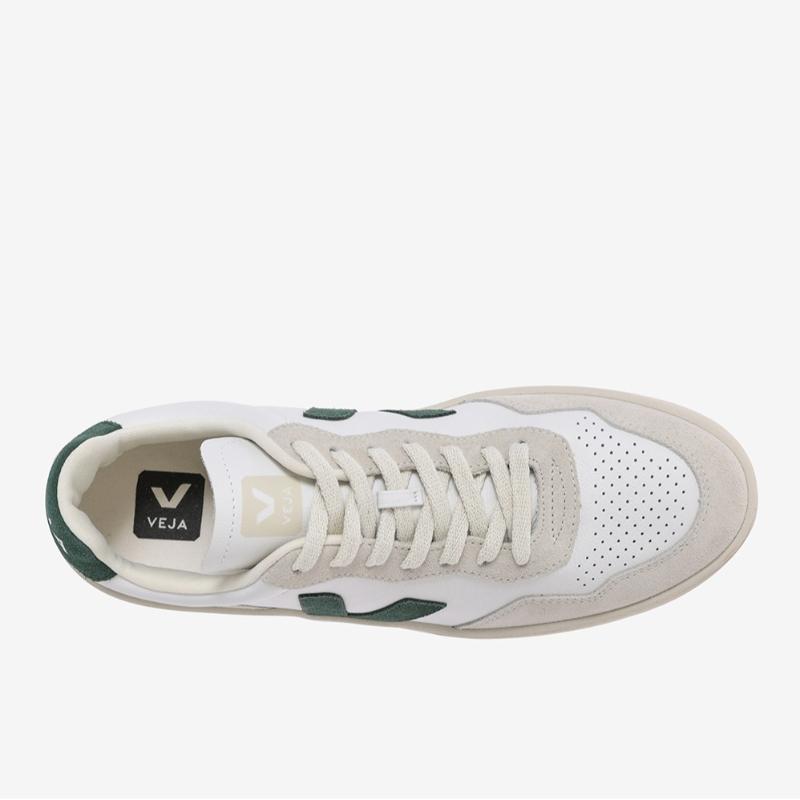 Veja Unisex Leather Sneakers V 90 sVju241Vd20 384