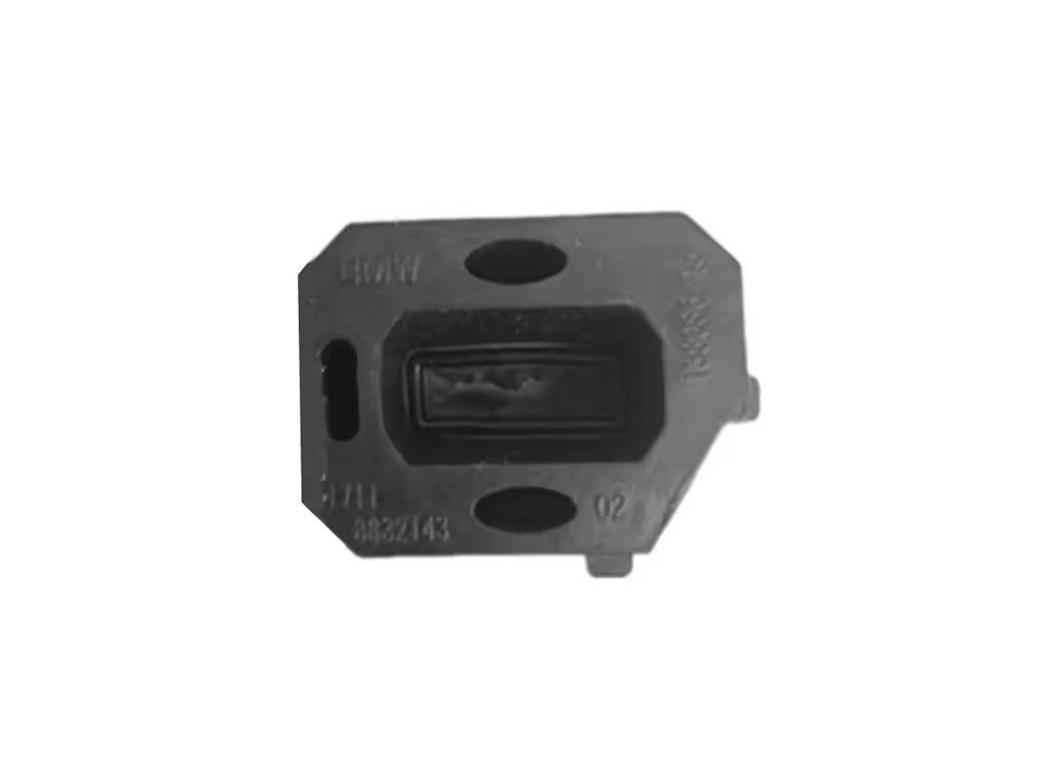 

BMW 3 & 5 Series Coolant Radiator Bracket Clip 17118482944, 17118832143