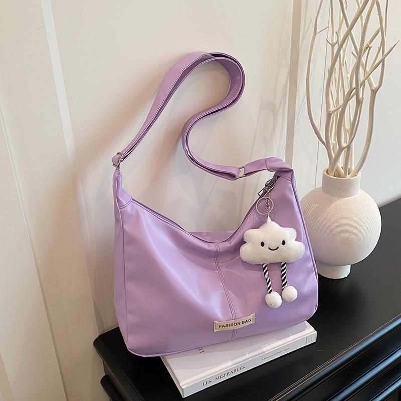 Simple Solid Color Letter Decoration Women Casual Shoulder Bag With Pendant For Daily Use