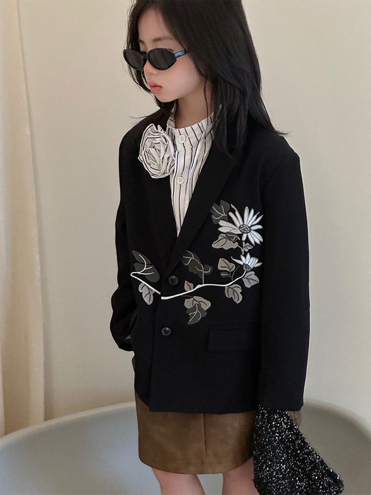 Autumn 2025 Girls' Embroidered Chrysanthemum Suit Set - Trendy Casual Kids' Clothing